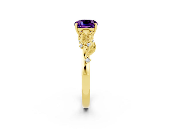 Yellow gold Cushion Cut Amethyst Solitaire Ring with Leaf Motif Band and Four-Prong Setting