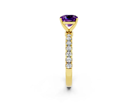Yellow gold Cushion Cut Amethyst Solitaire Ring with Pavé Accents and Four-Prong Setting_2