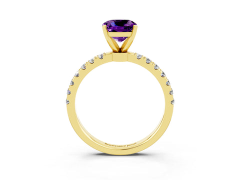 Yellow gold Cushion Cut Amethyst Solitaire Ring with Pavé Accents and Four-Prong Setting_3