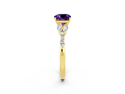Yellow gold Cushion Cut Amethyst Solitaire Ring with Side Stones and Four-Prong Setting_14