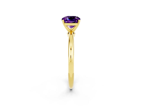 Yellow gold Cushion Cut Amethyst Solitaire Ring with Six-Prong Setting and Classic Band_2