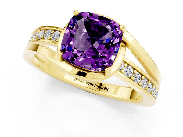 Yellow gold Cushion Cut Amethyst Solitaire Ring with Split Shank and Prong Setting