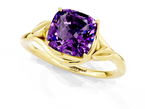 Yellow gold Cushion Cut Amethyst Solitaire Ring with Twist Band and Four-Prong Setting