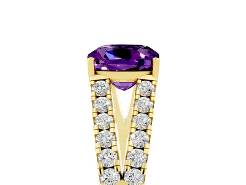 Yellow gold Cushion Cut Amethyst Split Shank Pavé Engagement Ring with Four-Prong Setting_17