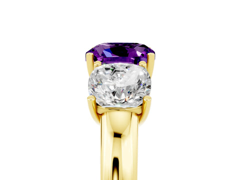 Yellow gold Cushion Cut Amethyst Three-Stone Ring with Four-Prong Setting and Classic Band_5
