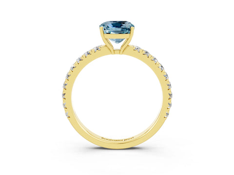 Yellow gold Cushion Cut Aquamarine Pavé Solitaire Engagement Ring with Four-Prong Setting_15