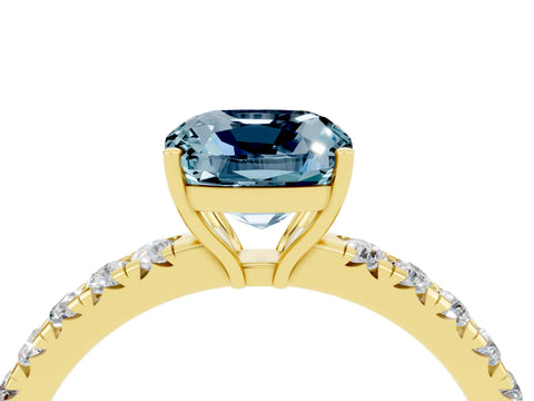 Yellow gold Cushion Cut Aquamarine Pavé Solitaire Engagement Ring with Four-Prong Setting_16