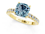 Yellow gold Cushion Cut Aquamarine Solitaire Pavé Band with Four-Prong Setting_1