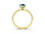 Yellow gold Cushion Cut Aquamarine Solitaire Pavé Band with Four-Prong Setting_3