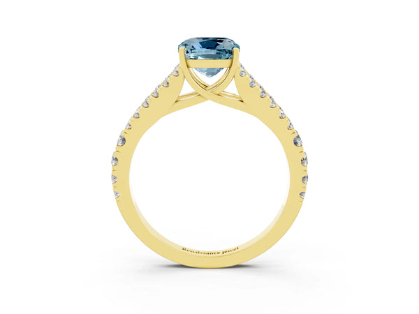 Yellow gold Cushion Cut Aquamarine Split Shank Pavé Engagement Ring with Four-Prong Setting