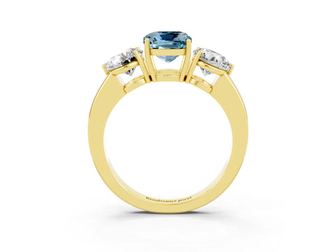 Yellow gold Cushion Cut Aquamarine Three-Stone Ring with Prong Setting and Classic Band_3