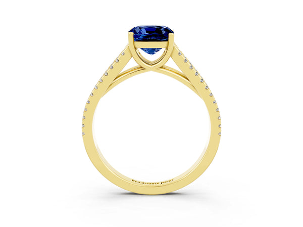 Yellow gold Cushion Cut Blue Sapphire Solitaire Engagement Ring with Split Shank Pavé Band