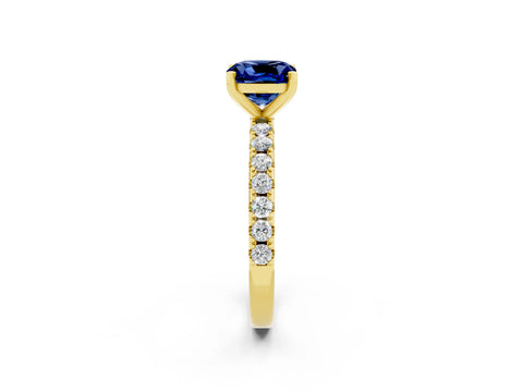 Yellow gold Cushion Cut Blue Sapphire Solitaire Pavé Band with Four-Prong Setting_2
