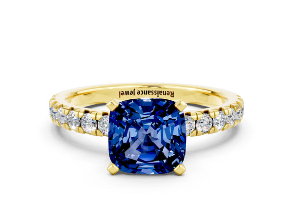 Yellow gold Cushion Cut Blue Sapphire Solitaire Pavé Engagement Ring with Round Band and Prong Setting