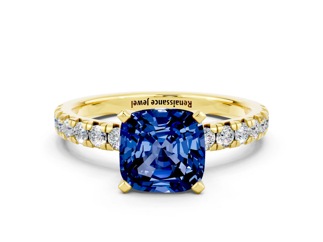Yellow gold Cushion Cut Blue Sapphire Solitaire Pavé Engagement Ring with Round Band and Prong Setting_78