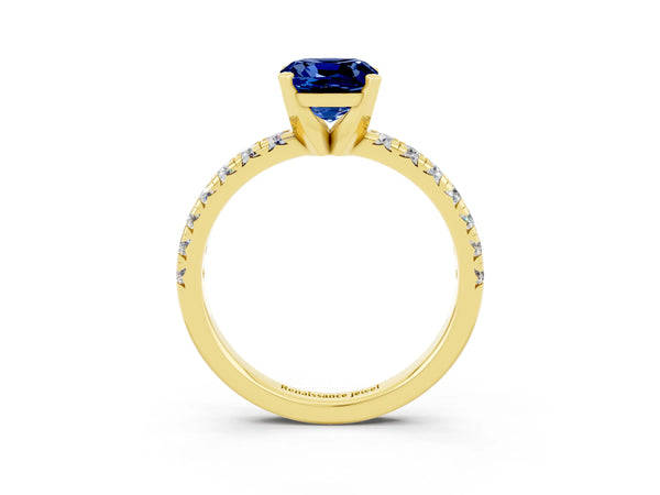 Yellow gold Cushion Cut Blue Sapphire Solitaire Pavé Engagement Ring with Round Band and Prong Setting