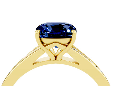 Yellow gold Cushion Cut Blue Sapphire Solitaire Ring with Pavé Band and Prong Setting_16