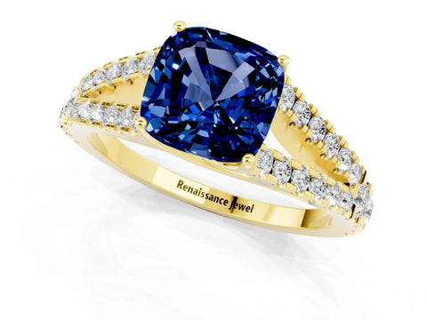 Yellow gold Cushion Cut Blue Sapphire Split Shank Pavé Engagement Ring with Four-Prong Setting_13