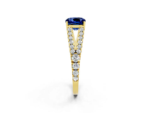 Yellow gold Cushion Cut Blue Sapphire Split Shank Pavé Engagement Ring with Four-Prong Setting_14