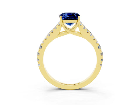 Yellow gold Cushion Cut Blue Sapphire Split Shank Pavé Engagement Ring with Four-Prong Setting_15