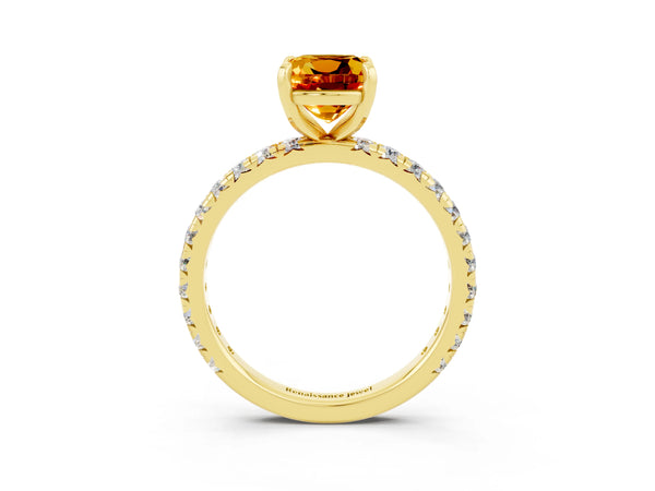 Yellow gold Cushion Cut Citrine Pavé Solitaire Ring with Round Band and Prong Setting