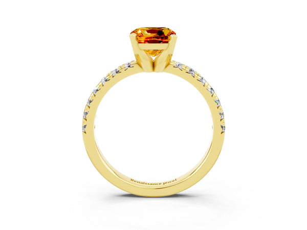 Yellow gold Cushion Cut Citrine Solitaire Pavé Engagement Ring with Round Band and Prong Setting