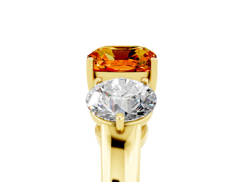 Yellow gold Cushion Cut Citrine Three-Stone Ring with Prong Setting and Classic Band_5