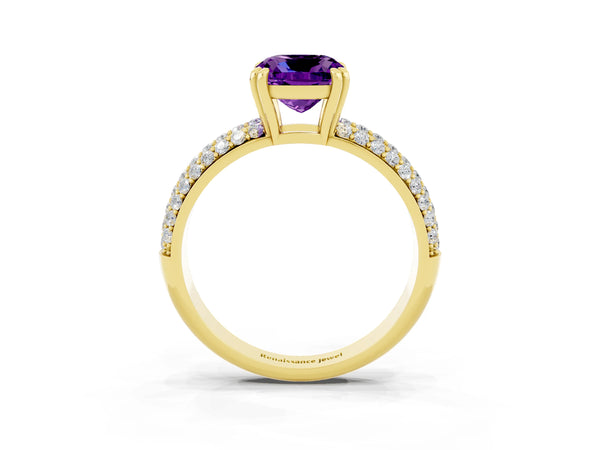 Yellow gold Cushion Cut Amethyst Vintage Milgrain Ring with Round  Stations