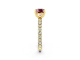 Yellow gold Cushion Cut Cut Diamond Pavé Band with Four-Prong Setting_2