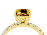 Yellow gold Cushion Cut Cut Diamond Pavé Band with Four-Prong Setting_4