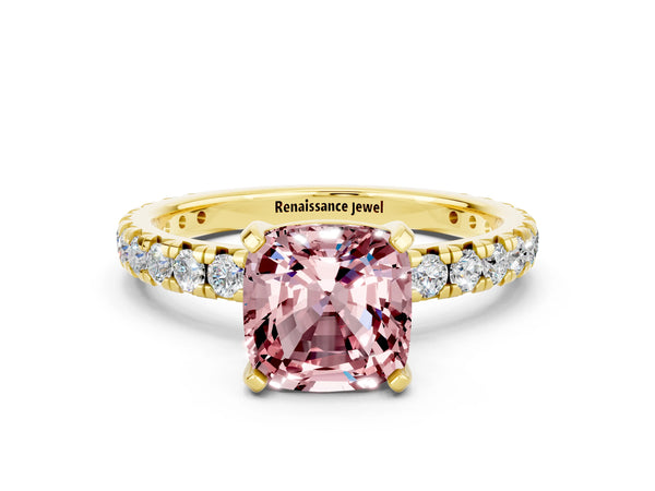Yellow gold Cushion Cut Cut Diamond Pavé Band with Four-Prong Setting