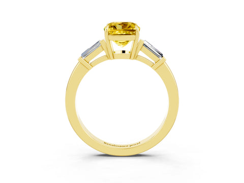 Yellow gold Cushion Cut Cut Diamond Ring with Tapered Baguette Side Stones in Four-Prong Setting_3