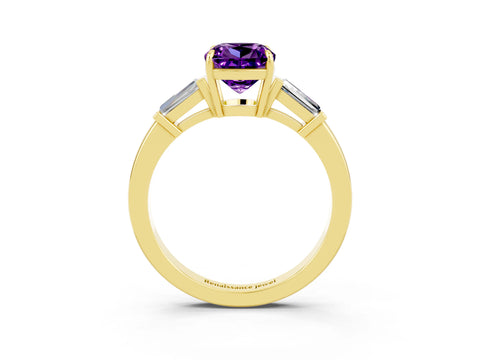 Yellow gold Cushion Cut Cut Diamond Ring with Tapered Baguette Side Stones in Four-Prong Setting_3