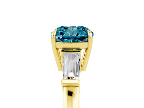 Yellow gold Cushion Cut Cut Diamond Ring with Tapered Baguette Side Stones in Four-Prong Setting_5