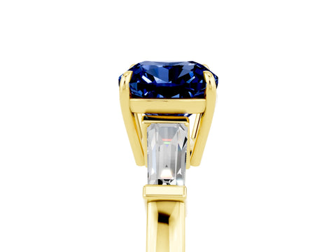 Yellow gold Cushion Cut Cut Diamond Ring with Tapered Baguette Side Stones in Four-Prong Setting_5