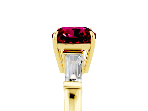 Yellow gold Cushion Cut Cut Diamond Ring with Tapered Baguette Side Stones in Four-Prong Setting_5