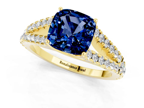 Yellow gold Cushion Cut Cut Split Shank Pave Diamond Engagement Ring with Four-Prong Setting_1