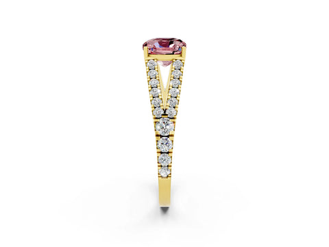 Yellow gold Cushion Cut Cut Split Shank Pave Diamond Engagement Ring with Four-Prong Setting_2