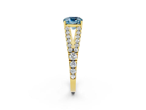 Yellow gold Cushion Cut Cut Split Shank Pave Diamond Engagement Ring with Four-Prong Setting_2
