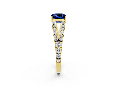 Yellow gold Cushion Cut Cut Split Shank Pave Diamond Engagement Ring with Four-Prong Setting_2