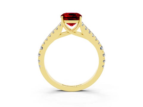 Yellow gold Cushion Cut Cut Split Shank Pave Diamond Engagement Ring with Four-Prong Setting_3