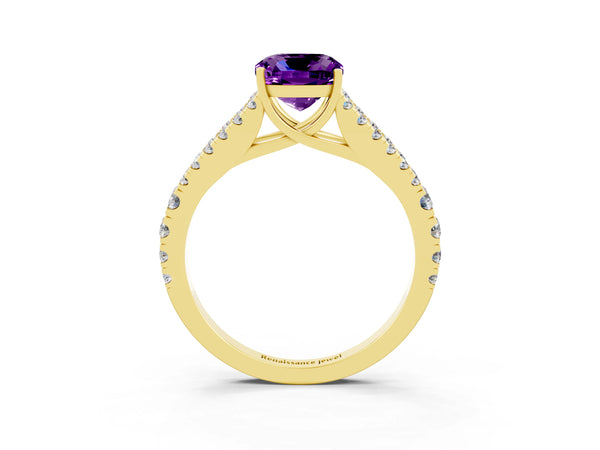 Yellow gold Cushion Cut Amethyst Split Shank Engagement Ring with Round Pavé and Prong Setting