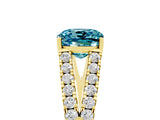Yellow gold Cushion Cut Cut Split Shank Pave Diamond Engagement Ring with Four-Prong Setting_5