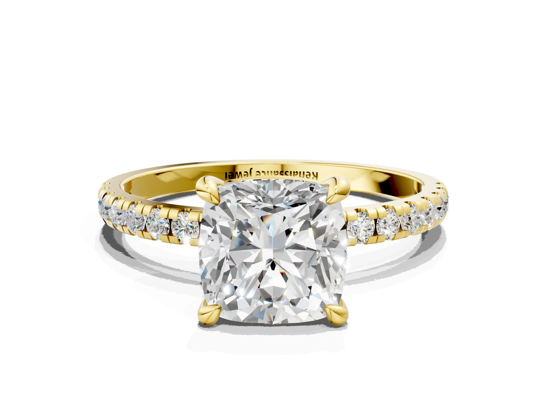 Yellow gold Cushion Cut Diamond Brilliant Solitaire Ring with Pavé Band and Four-Prong Setting_320