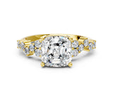 Yellow gold Cushion Cut Diamond Cluster Pavé Band with Four-Prong Setting_12