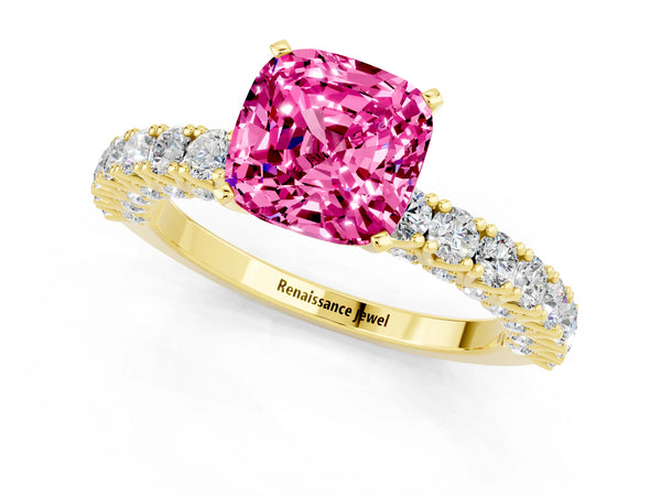 Yellow gold Cushion Cut Diamond Pavé Band Solitaire Ring with Prong Setting