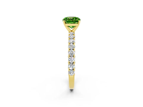 Yellow gold Cushion Cut Diamond Pavé Band Solitaire Ring with Prong Setting_2