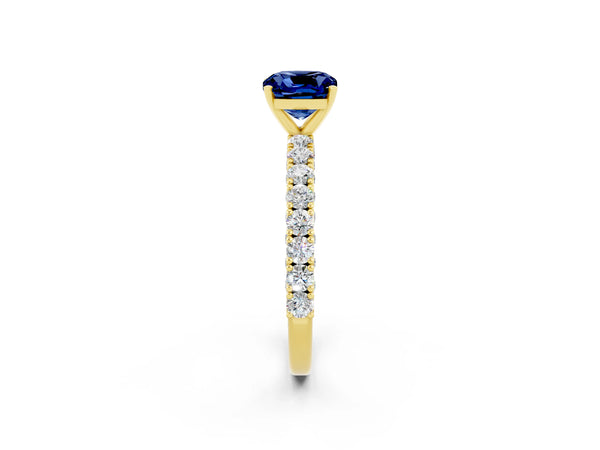 Yellow gold Cushion Cut Diamond Pavé Band Solitaire Ring with Prong Setting