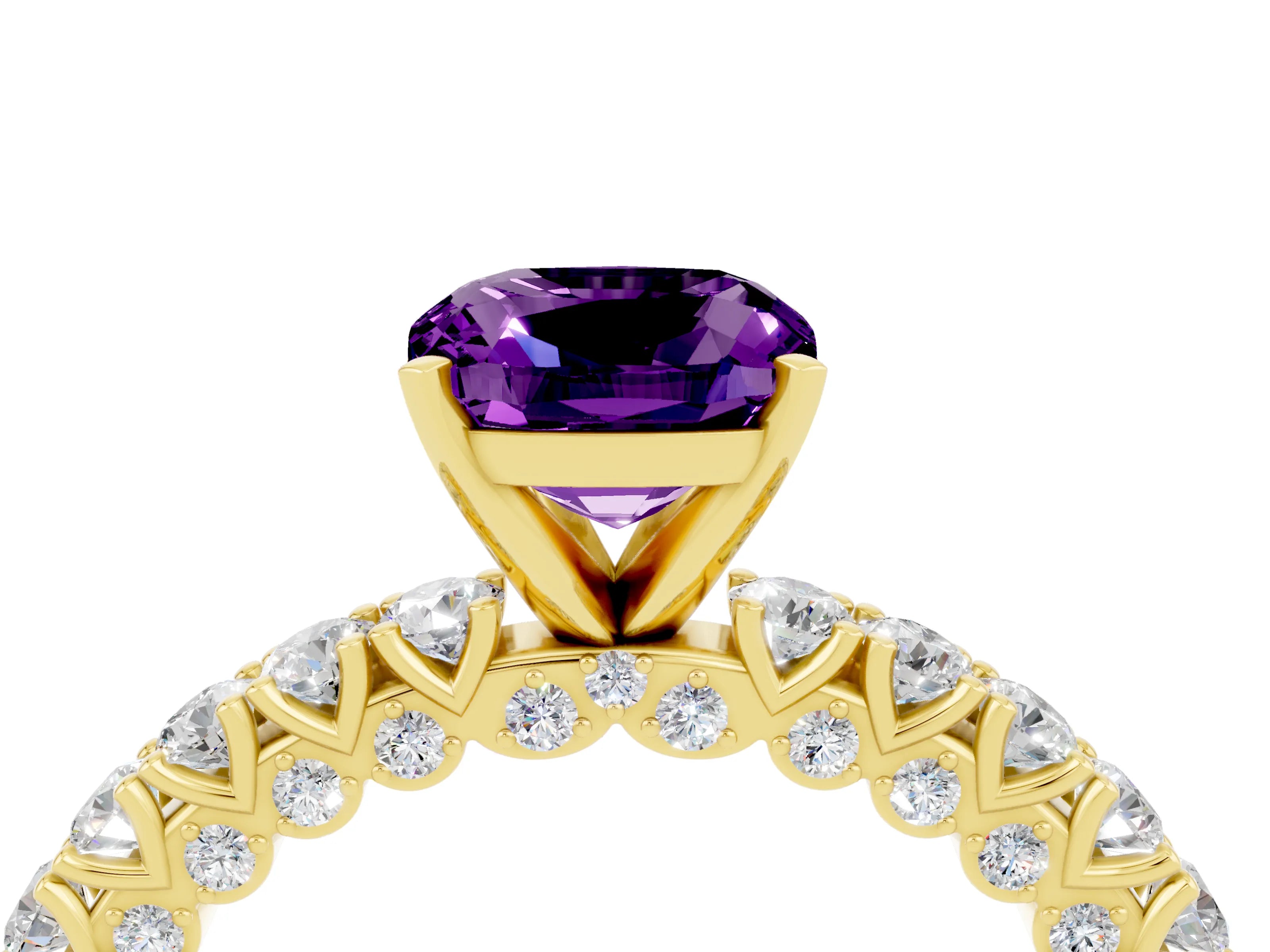 Yellow gold Cushion Cut Diamond Pavé Band Solitaire Ring with Prong Setting_4