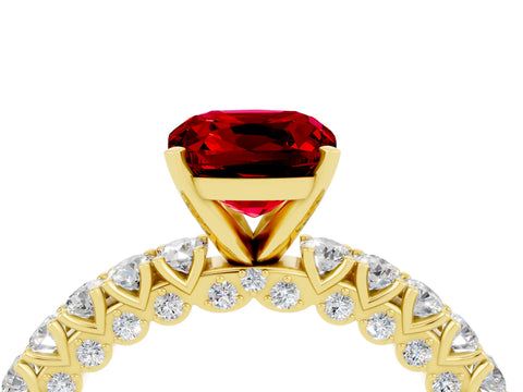 Yellow gold Cushion Cut Diamond Pavé Band Solitaire Ring with Prong Setting_4